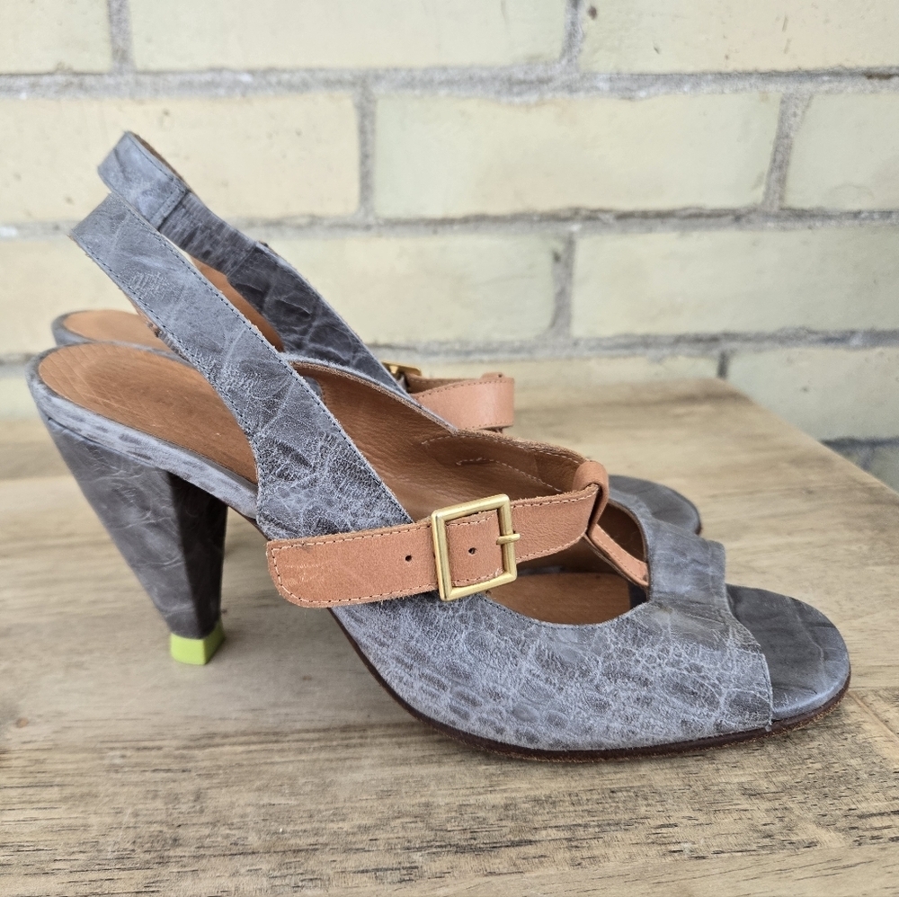 Chie Mihara Pumps
